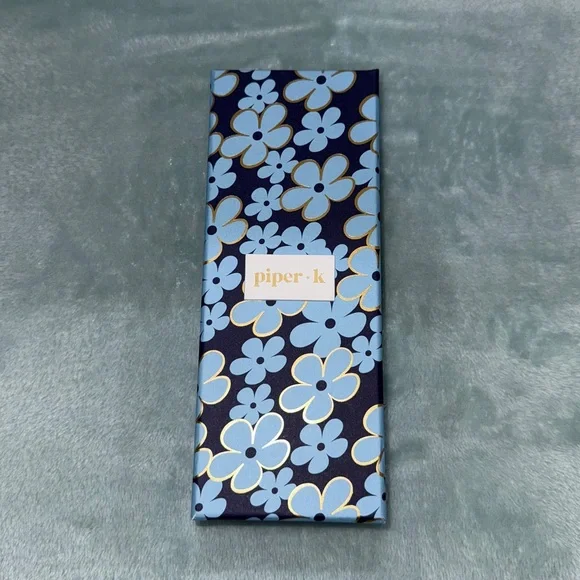 Piper K Hot Air Balloon Paris-themed Bag Charm - Picture 4 of 9